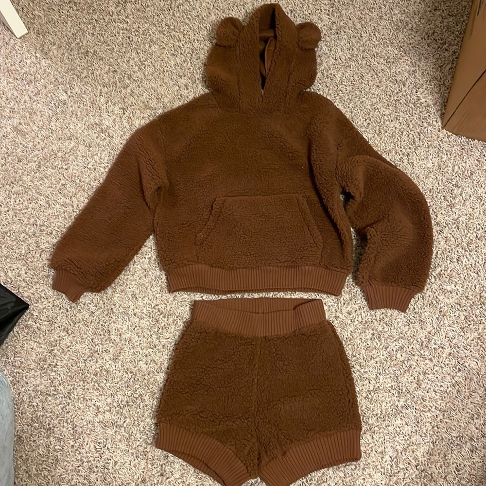 At it again Sherpa short set